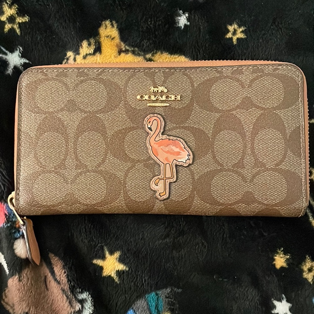 Coach flamingo wallet 🦩